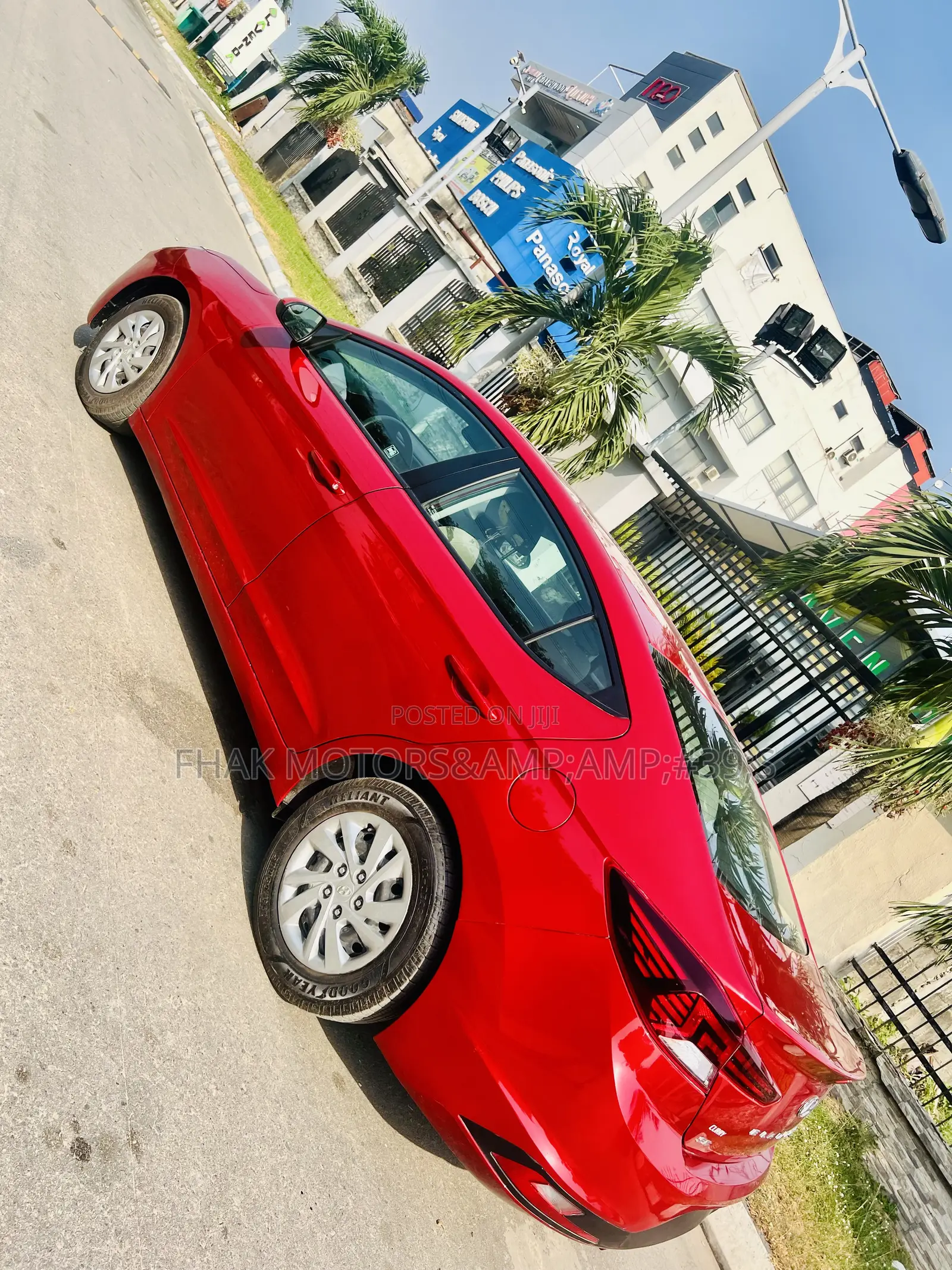 Hyundai Elantra SE 2020 Red