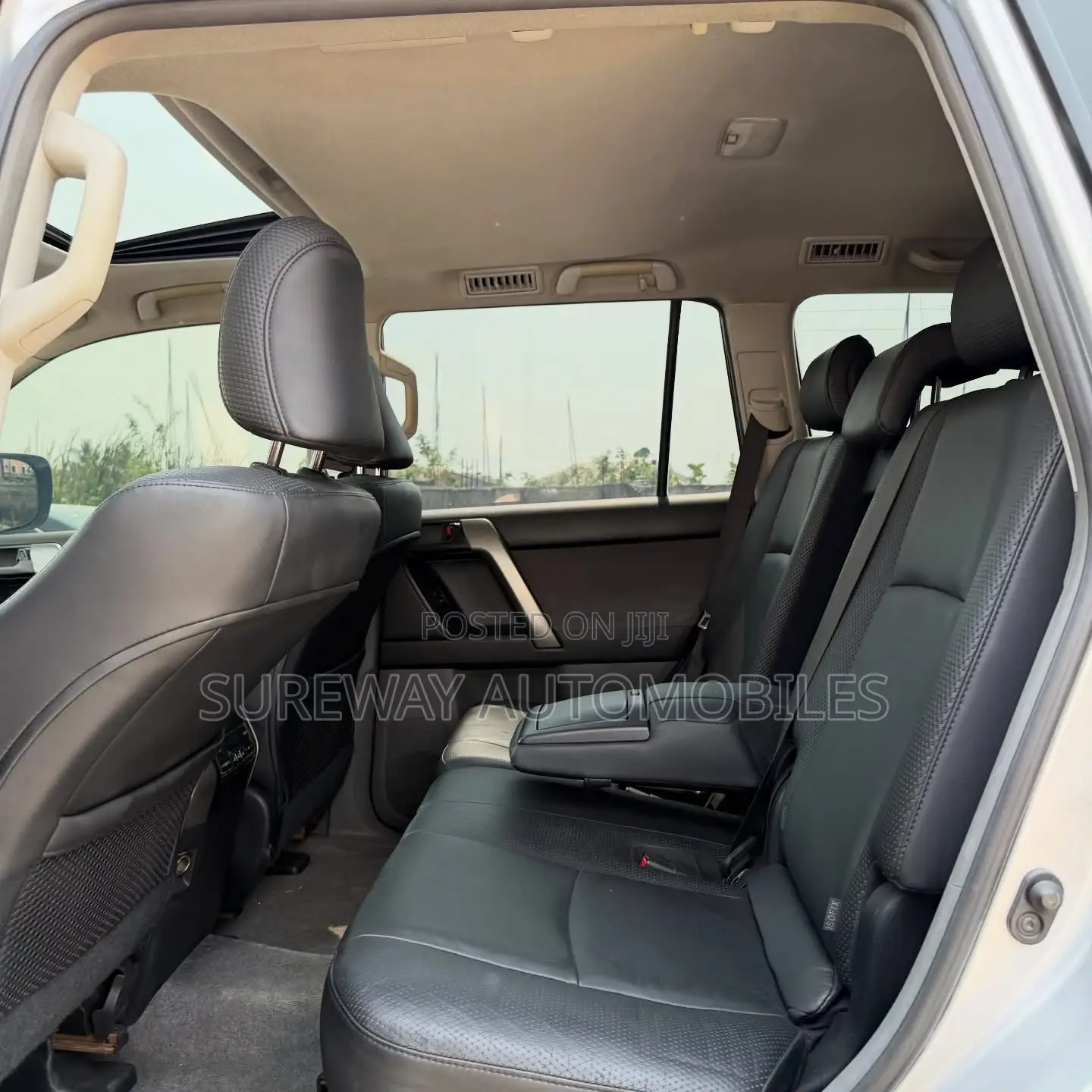 Toyota Land Cruiser Prado 2010 Silver