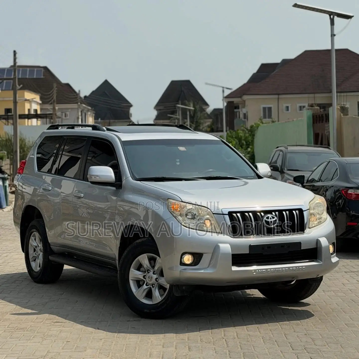 Toyota Land Cruiser Prado 2010 Silver