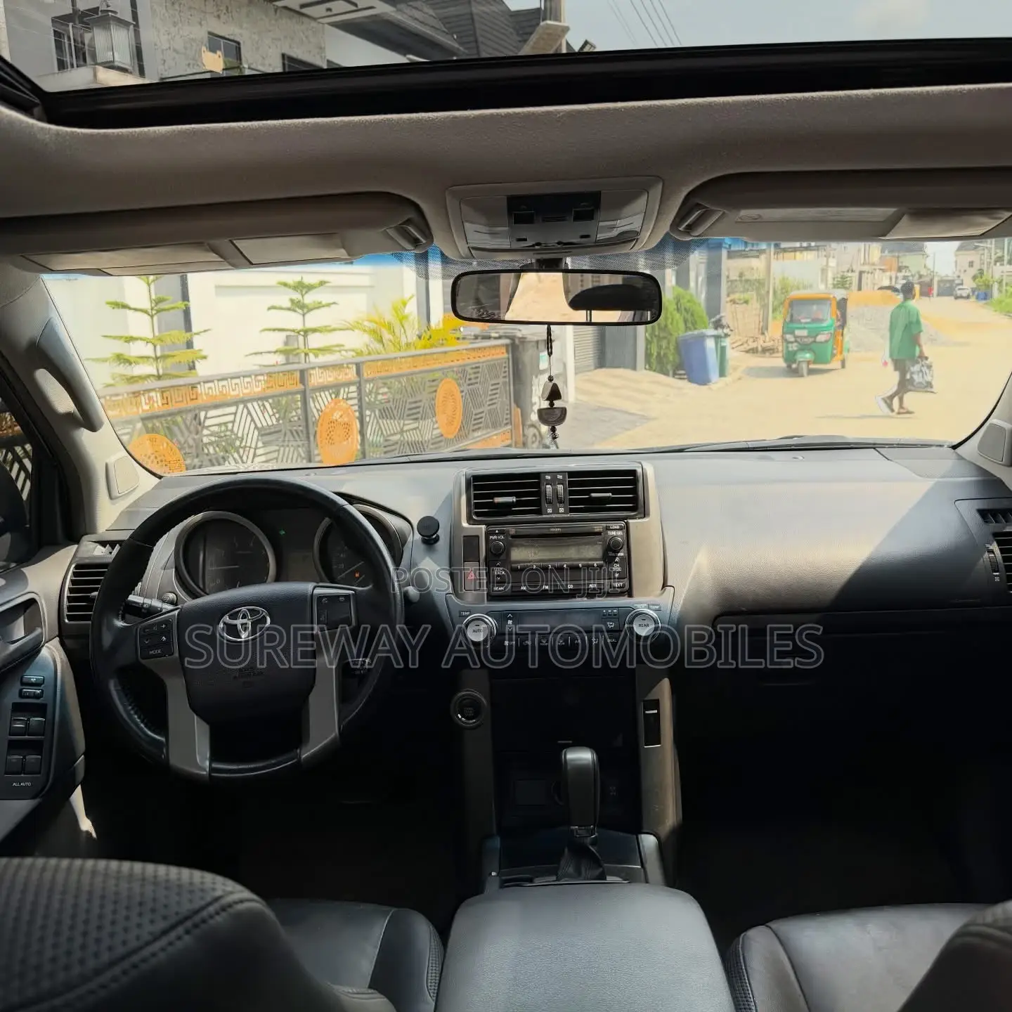 Toyota Land Cruiser Prado 2010 Silver