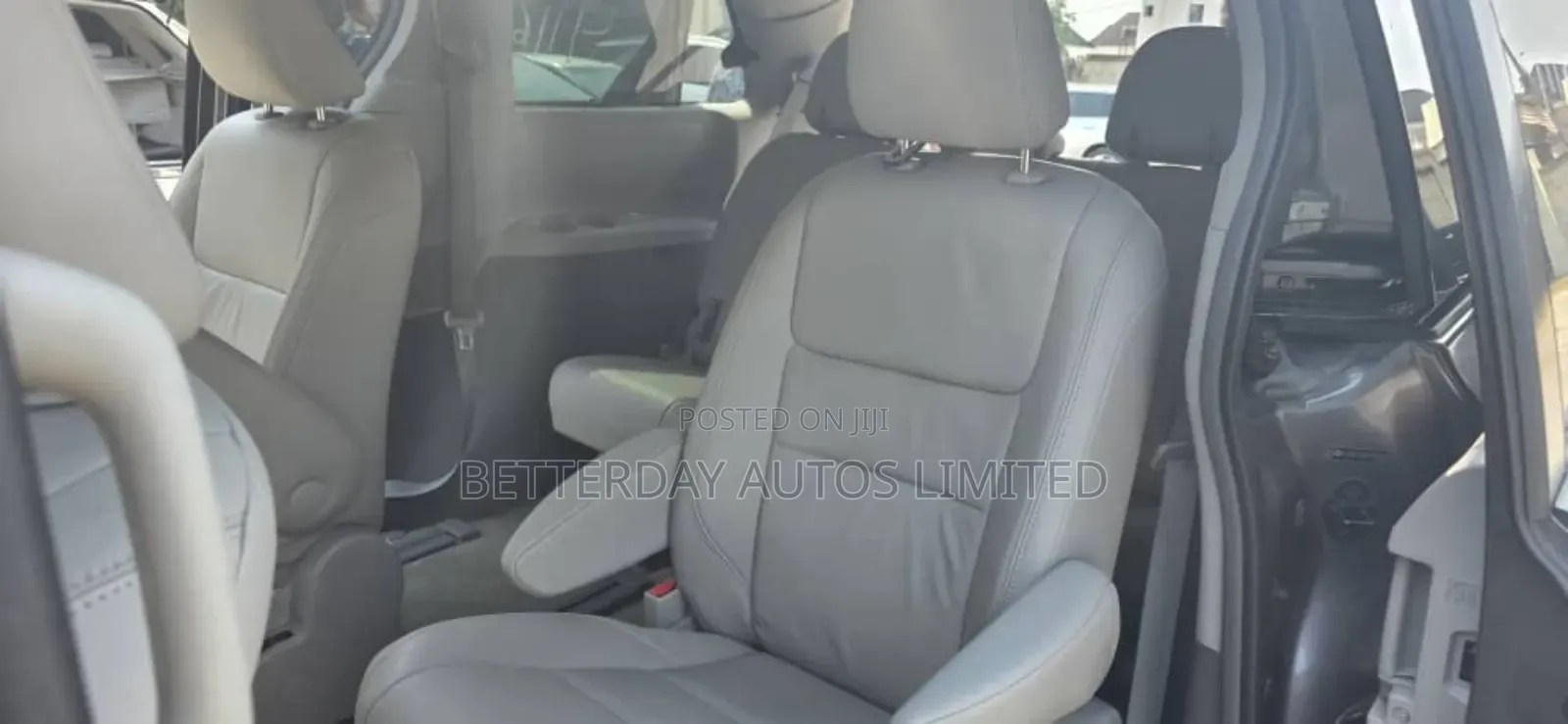 Toyota Sienna 2016 Gray