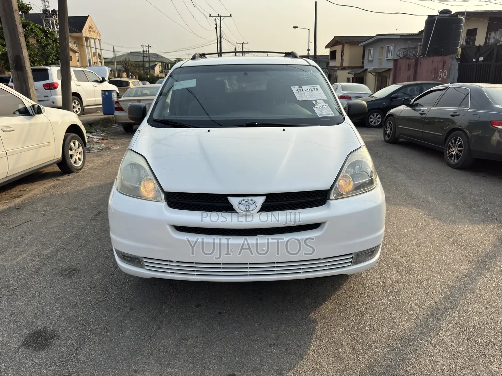 Toyota Sienna 2004 White