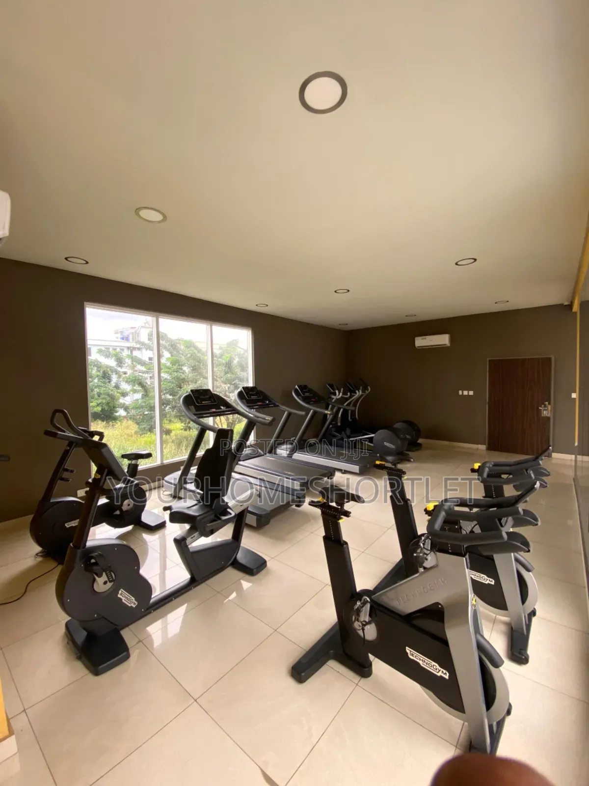 Luxury 3 Bedroom With Swimming Pool, Gym and Children Playground