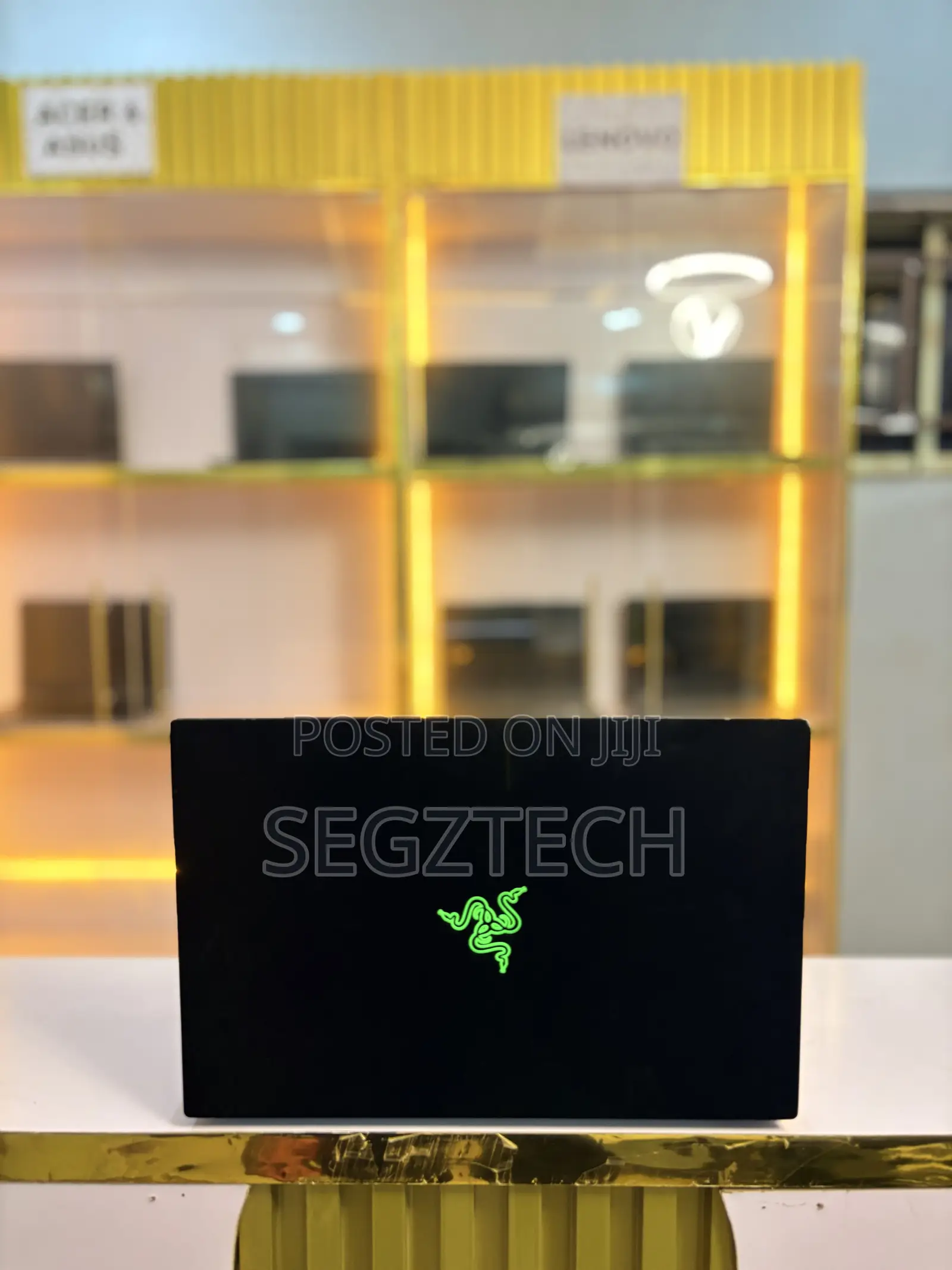 Laptop Razer Blade Advanced 16GB Intel Core i7 SSD 512GB