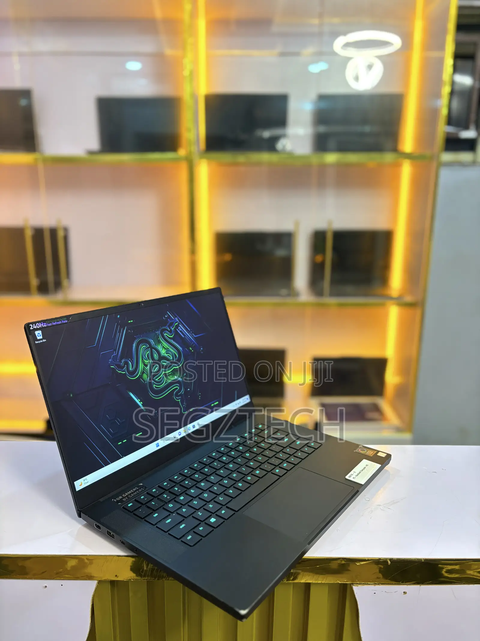Laptop Razer Blade Advanced 16GB Intel Core i7 SSD 512GB