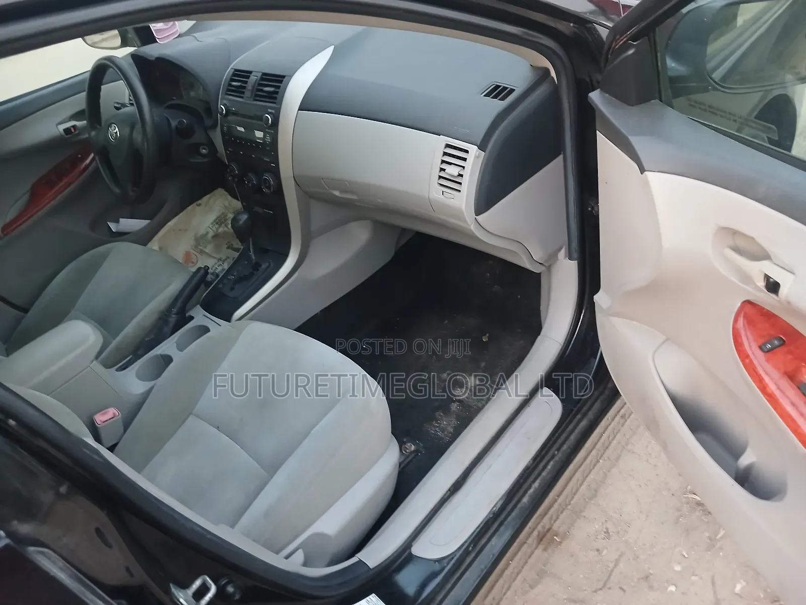 Toyota Corolla 2011 Black