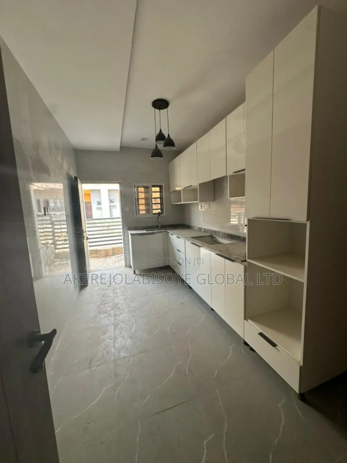 4bdrm Duplex in Life Camp, Abuja for rent