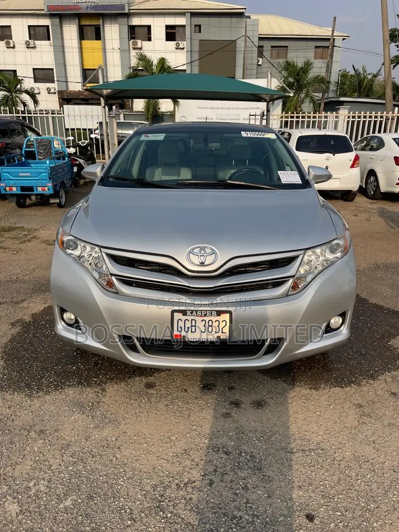 Toyota Venza XLE AWD 2013 Silver