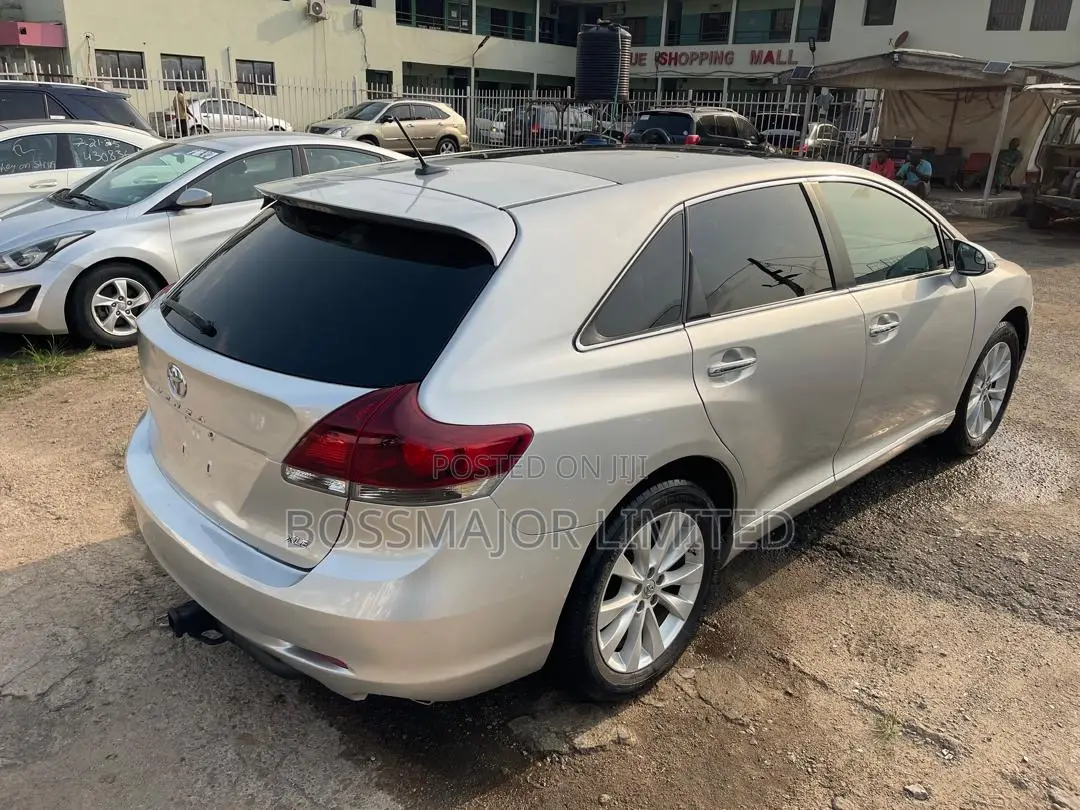 Toyota Venza XLE AWD 2013 Silver