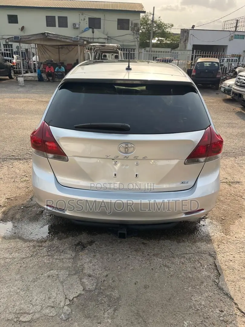 Toyota Venza XLE AWD 2013 Silver