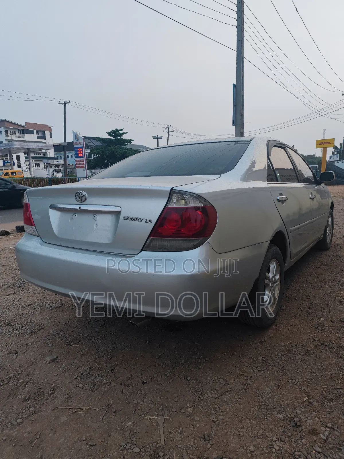 Toyota Camry LE 4dr Sedan (2.4L 4cyl 5A) 2005 Silver