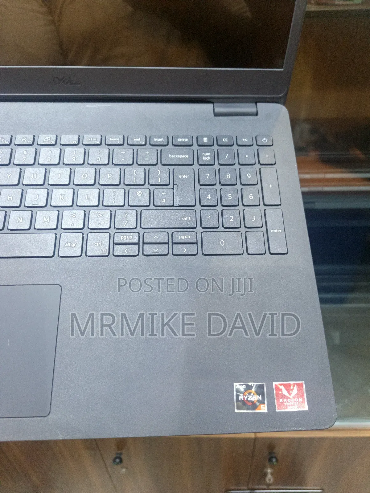 Laptop Dell Inspiron 15 3555 8GB AMD Ryzen 5 SSD 256GB