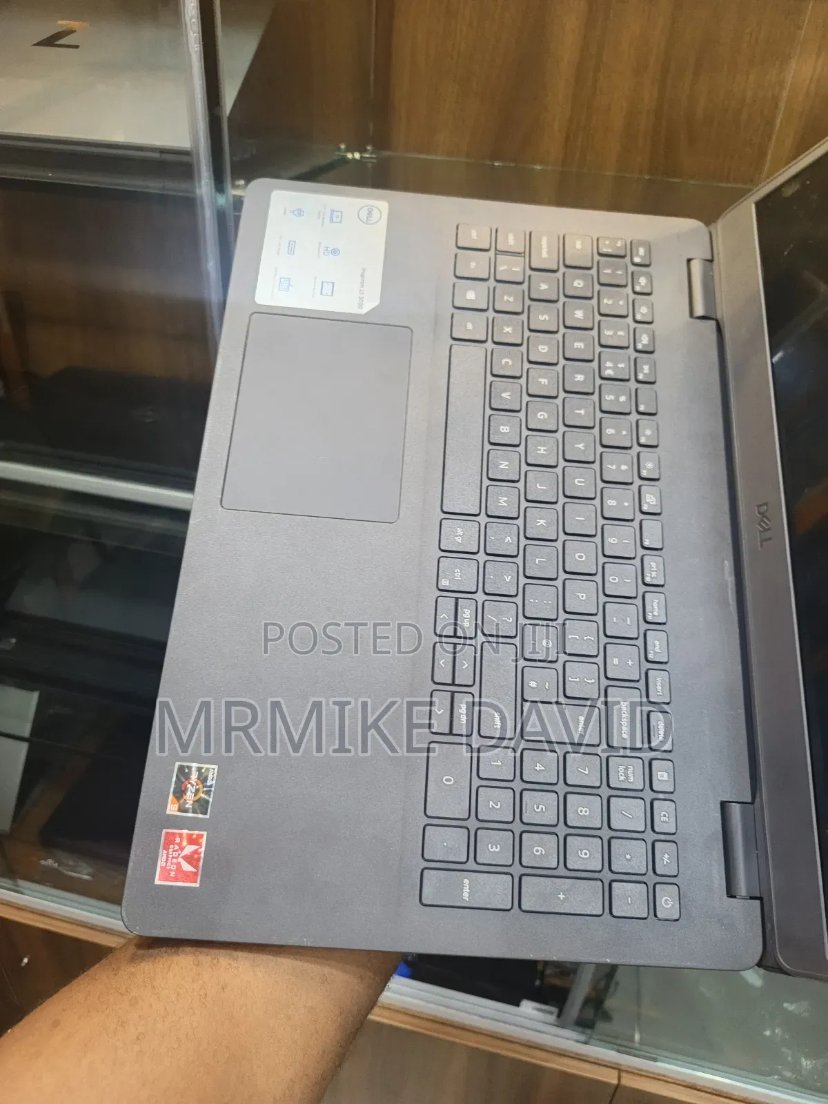 Laptop Dell Inspiron 15 3555 8GB AMD Ryzen 5 SSD 256GB