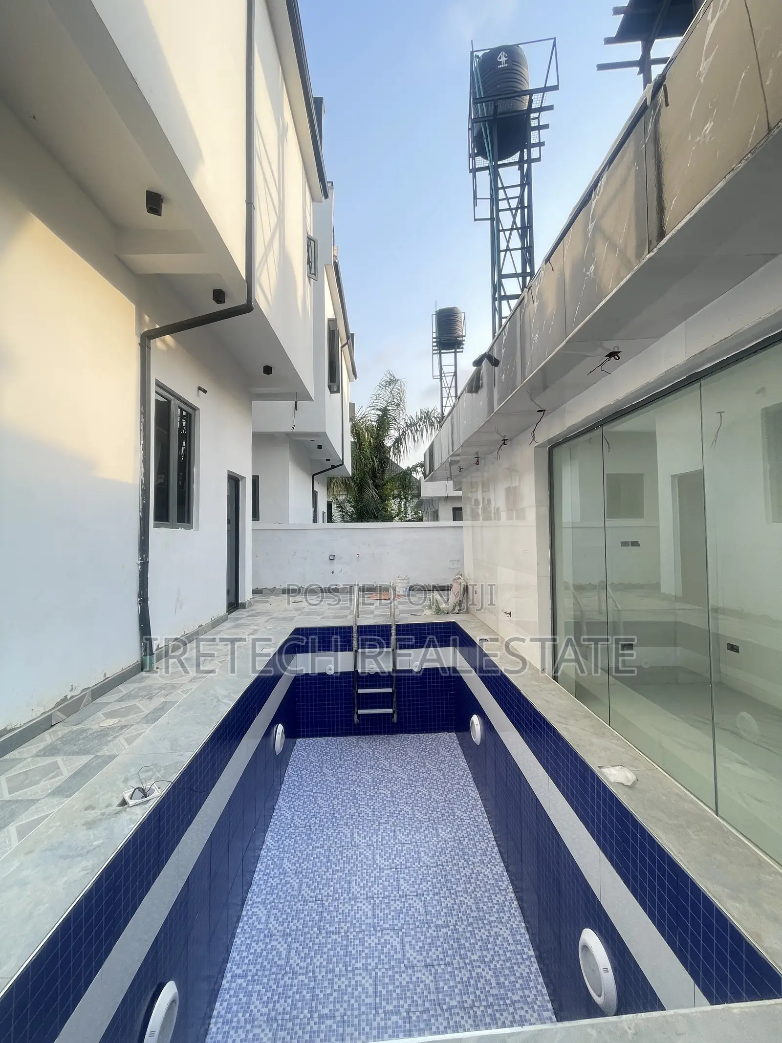 5bdrm Duplex in In A Well Secured, Sangotedo for sale