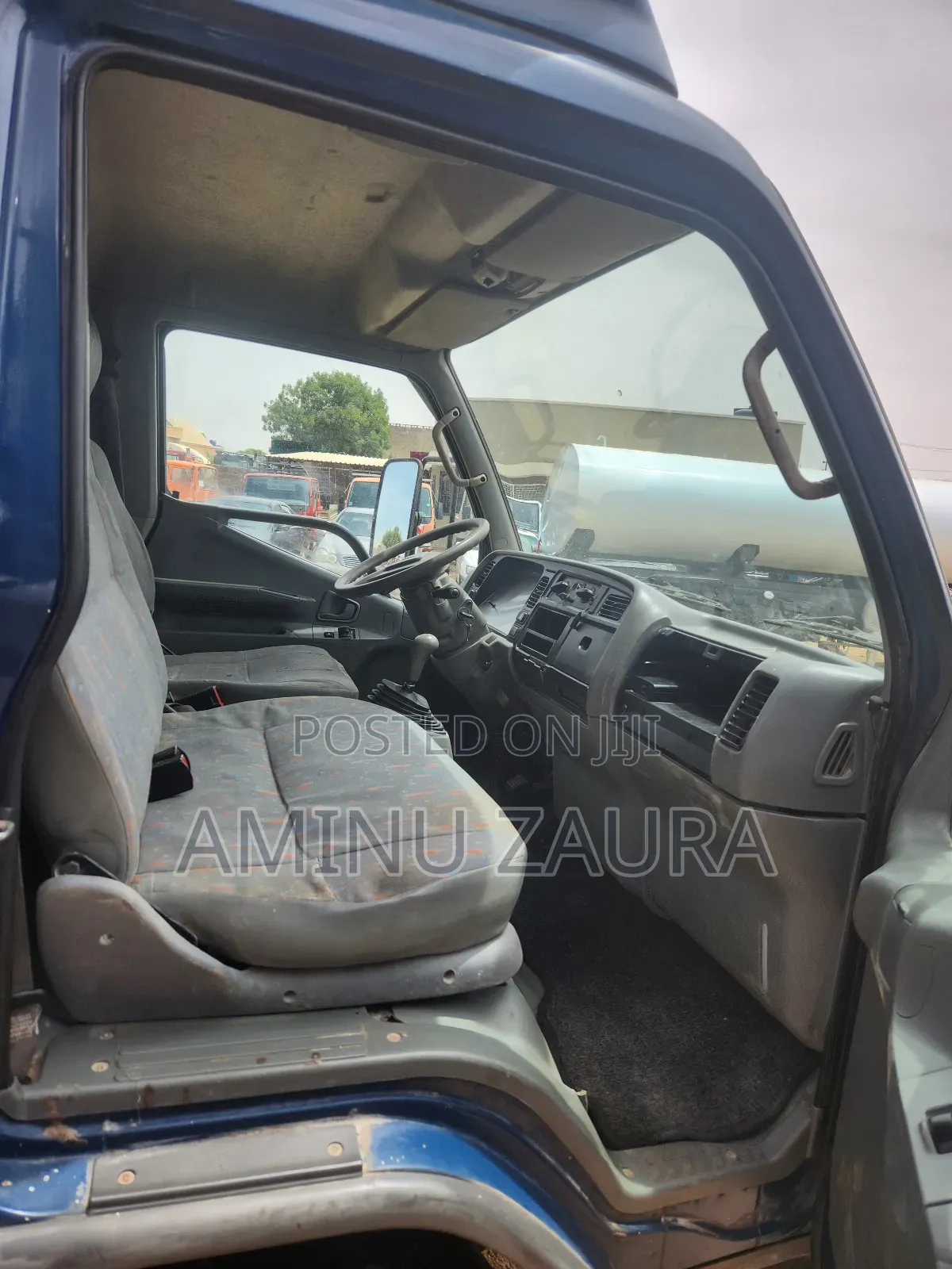 Mitsubishi Canter 2002 Blue