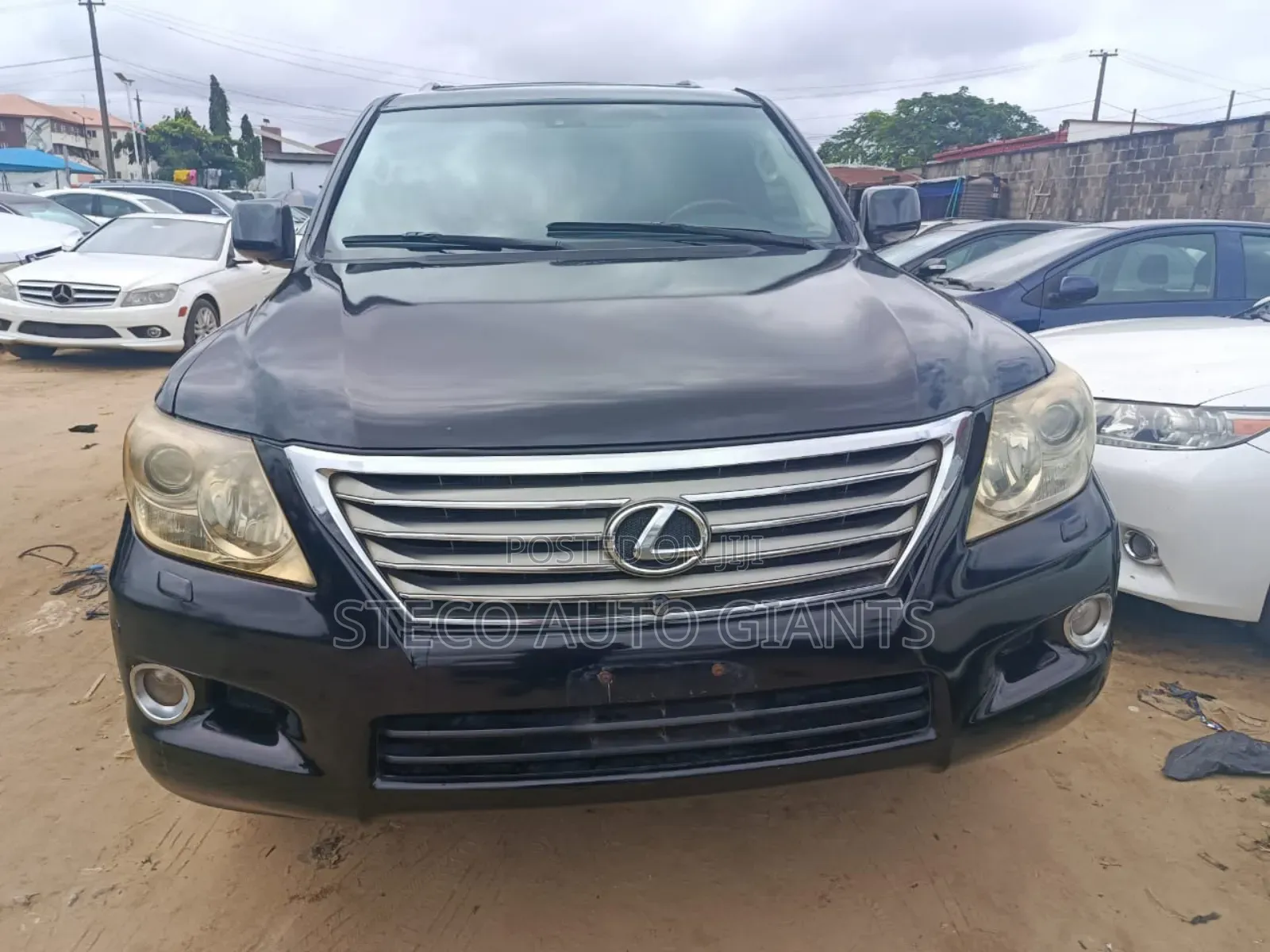 Lexus LX 570 2012 Black