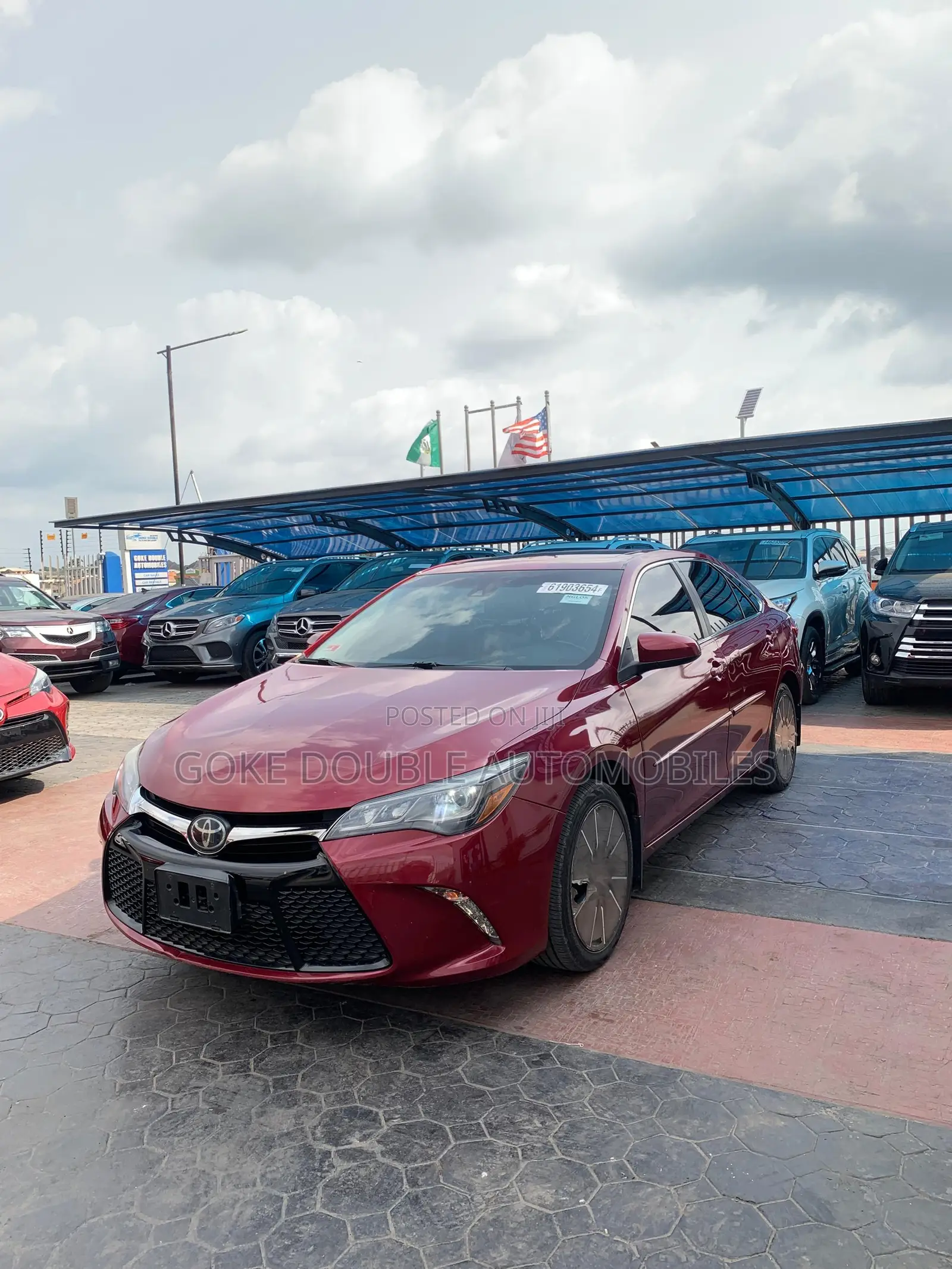 Toyota Camry XSE V6 4dr Sedan (3.5L 6cyl 6A) 2016