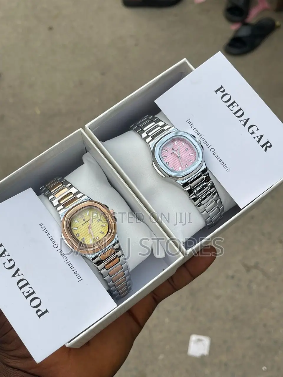 Poedagar 728 Elegant Women Watch
