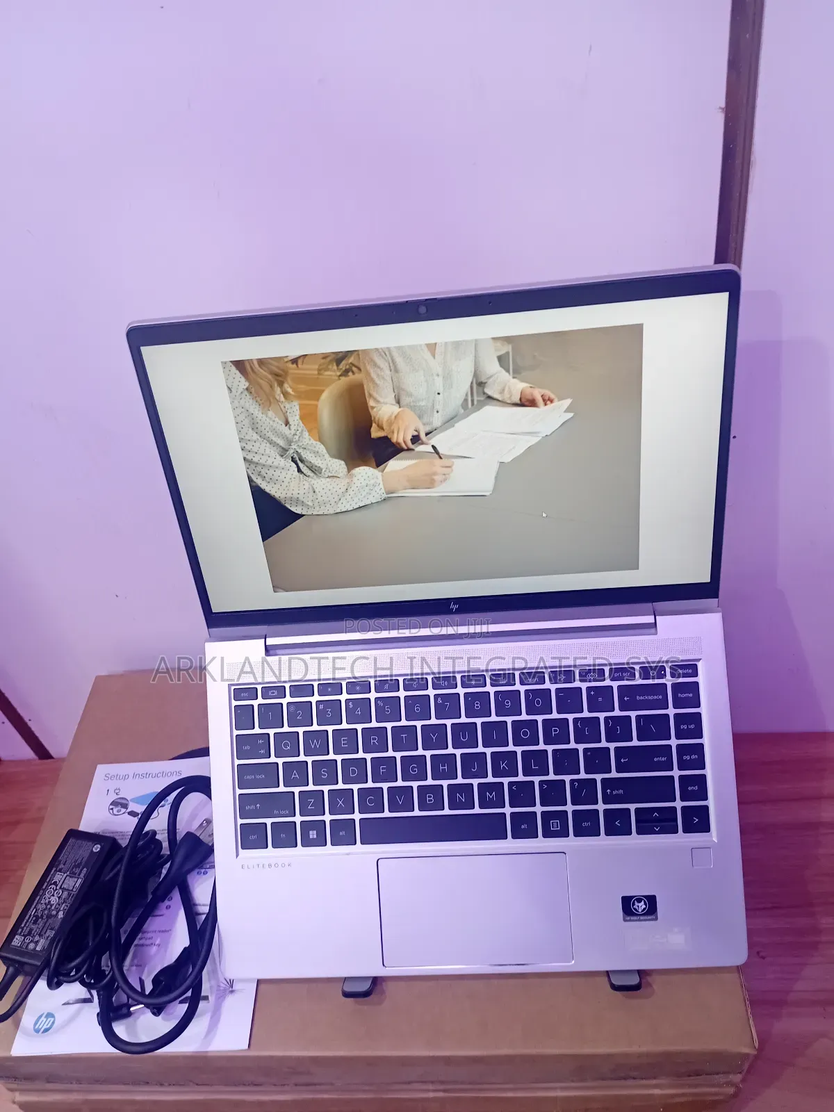 New Laptop HP ProBook 640 G8 16GB AMD Ryzen 5 SSD 256GB