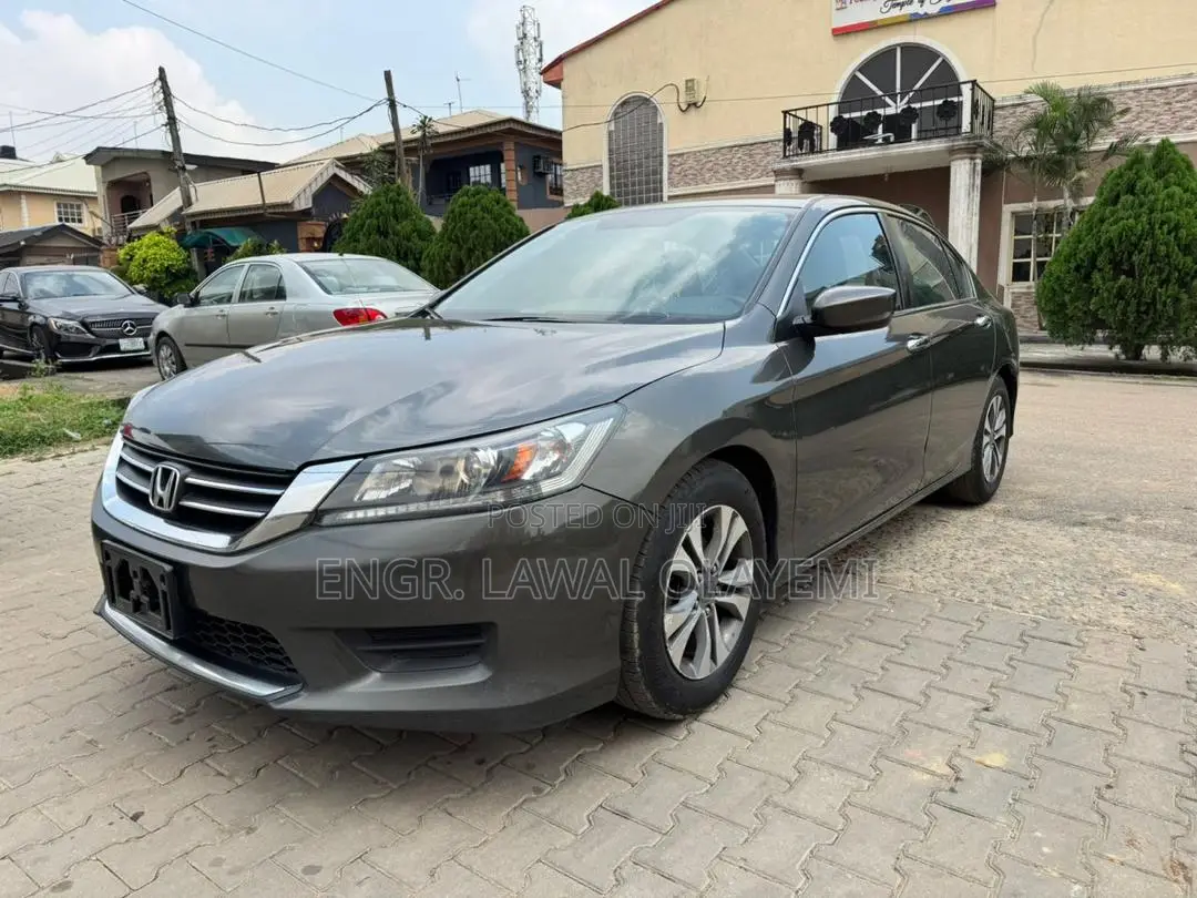 Honda Accord LX 4dr Sedan (2.4L 4cyl 6M) 2014