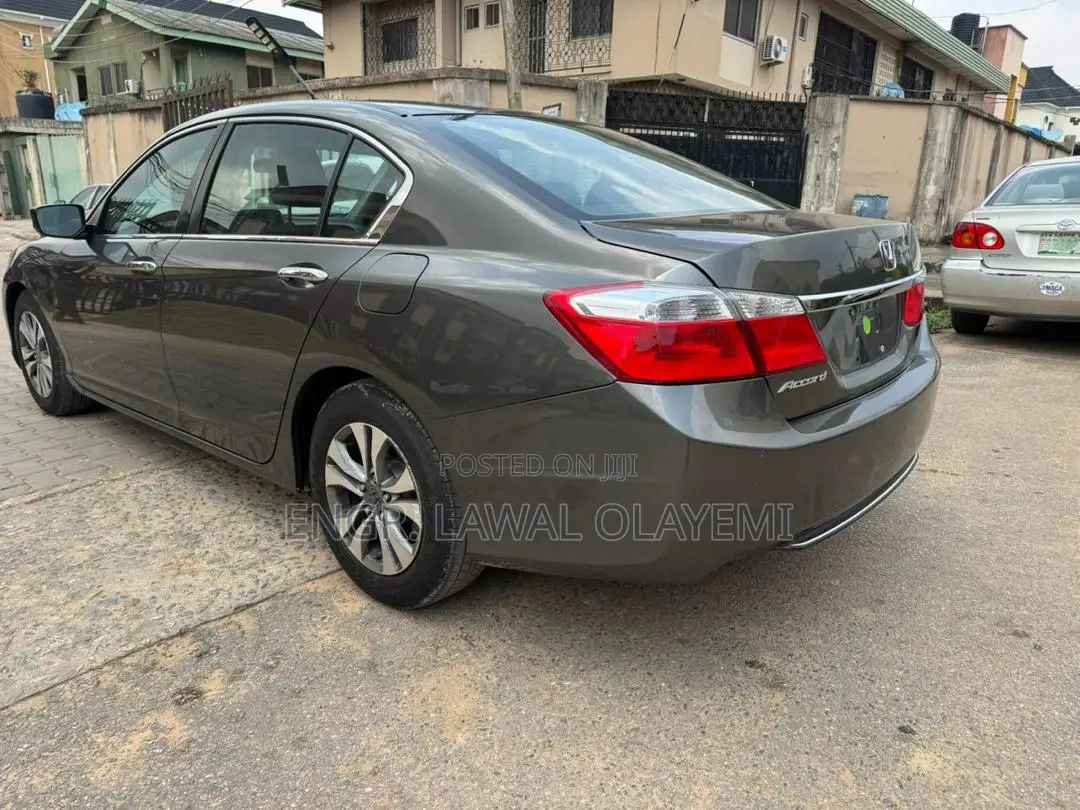 Honda Accord LX 4dr Sedan (2.4L 4cyl 6M) 2014