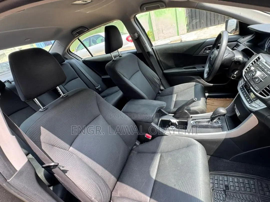 Honda Accord LX 4dr Sedan (2.4L 4cyl 6M) 2014