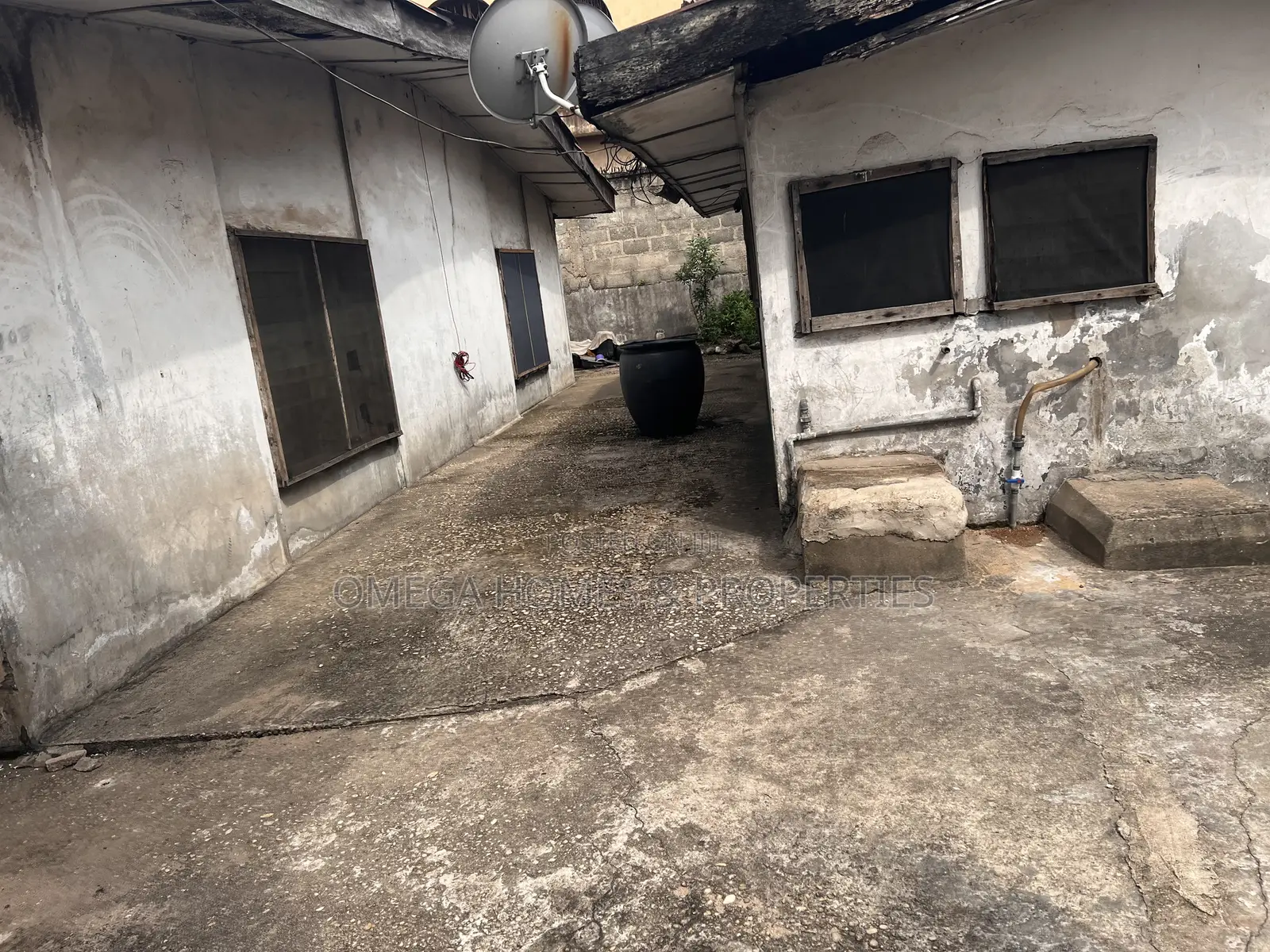 6bdrm Bungalow in Umuahia for sale