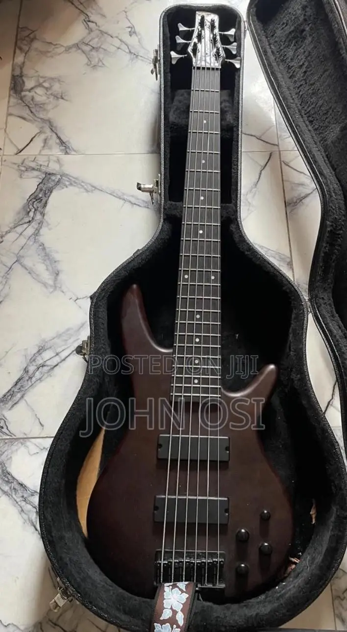Ibanez Gsr 6 Strings Bass Guitar