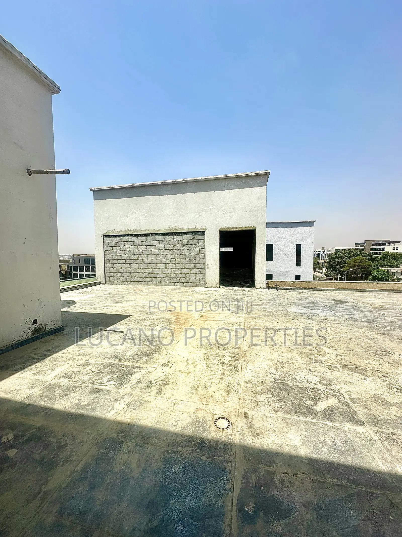 Roof Top Space for Restaurant and Lounge