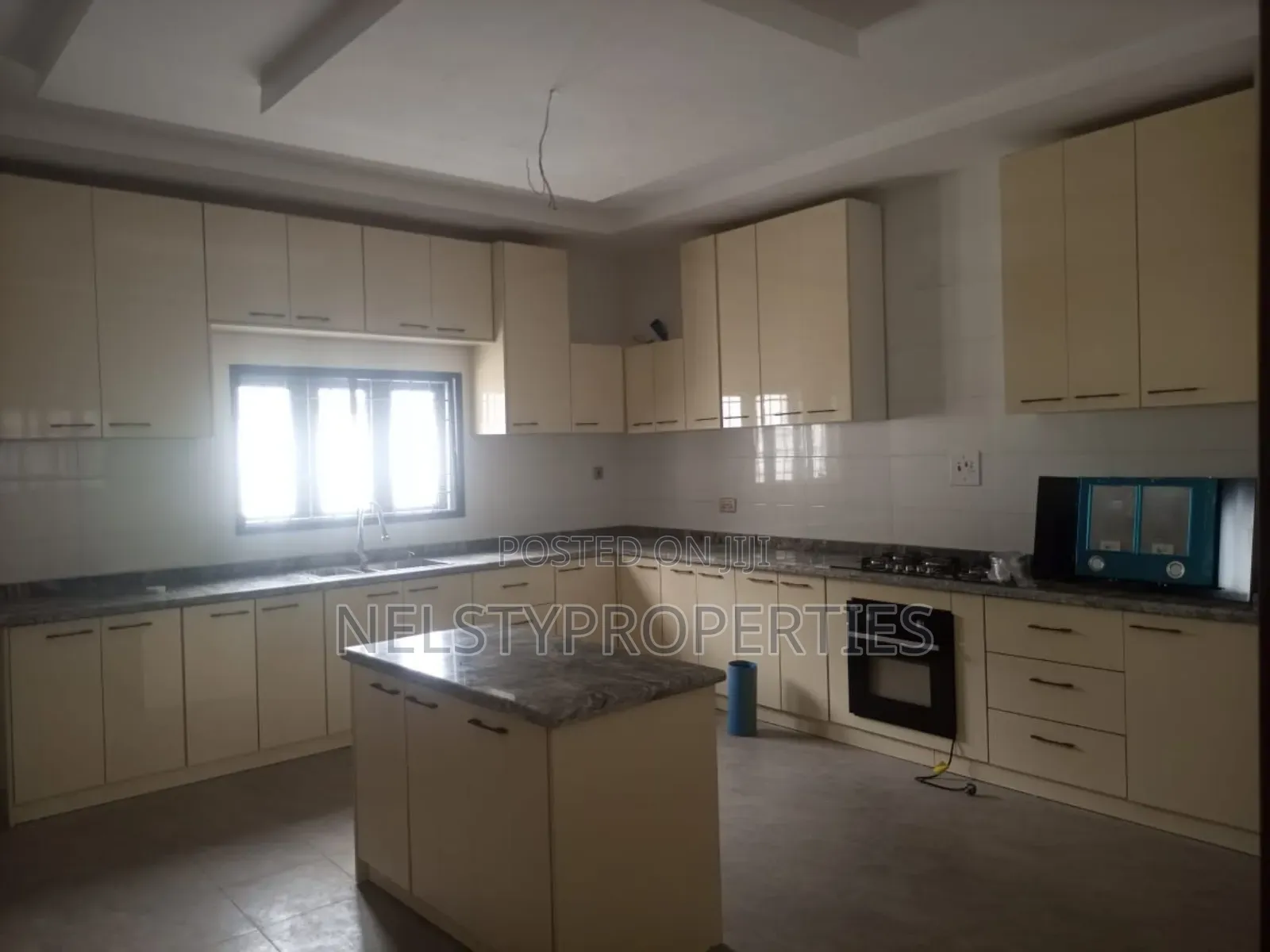 5bdrm Duplex in Efab Metropolis, Gwarinpa for rent