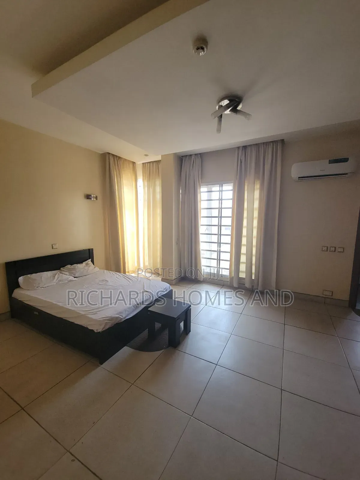 3bdrm Block of Flats in Old Ikoyi for rent