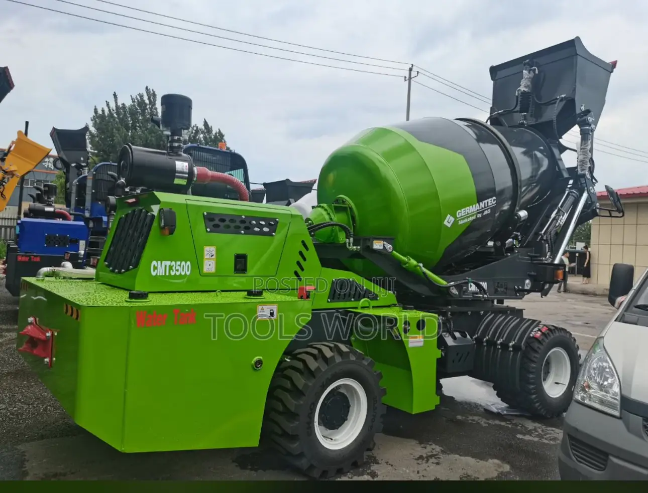 Efficient on-Site Mixing – 3.5m3 Mobile Self-Loading Concrete Mixer