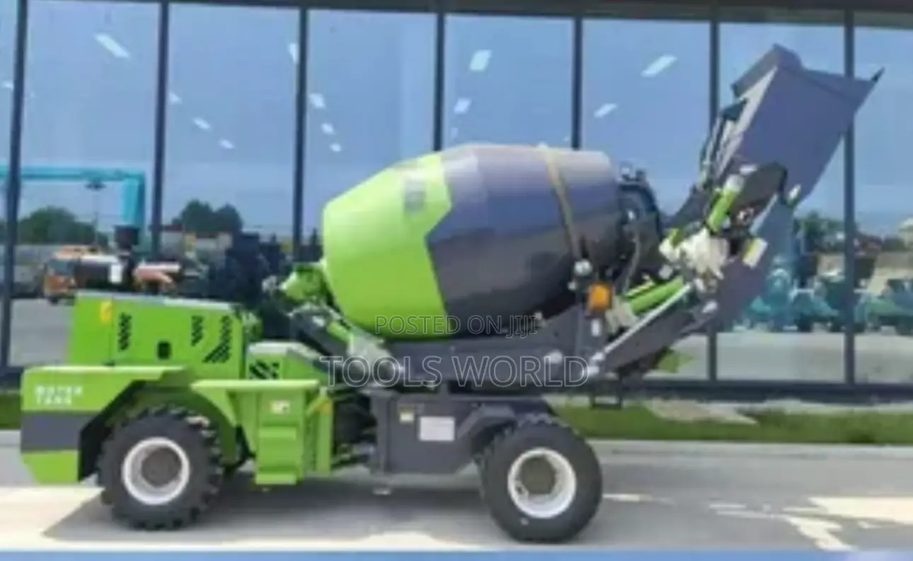 Efficient on-Site Mixing – 3.5m3 Mobile Self-Loading Concrete Mixer