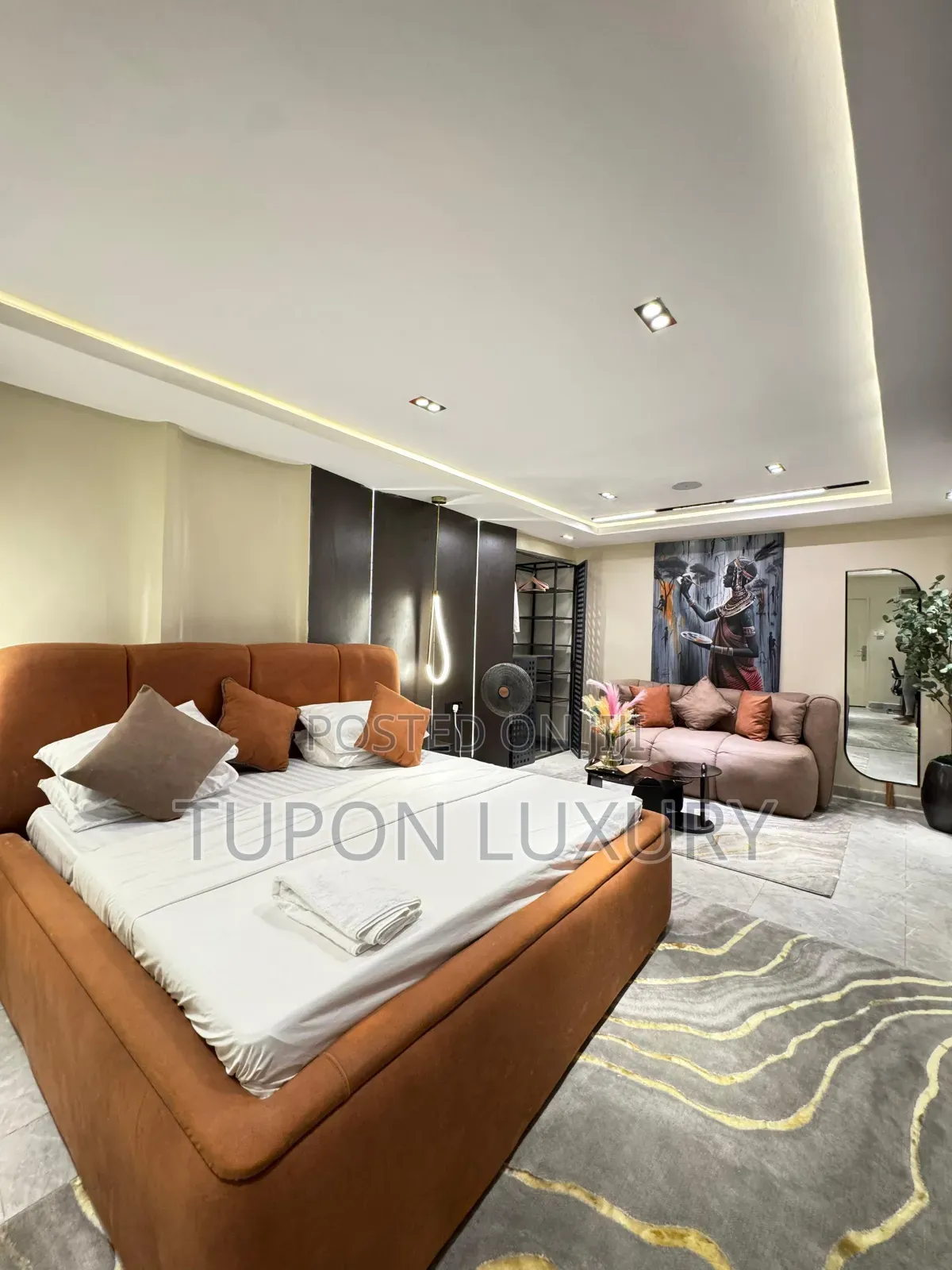 Spacious Studio Apartment With Mini Sea View a Work Space