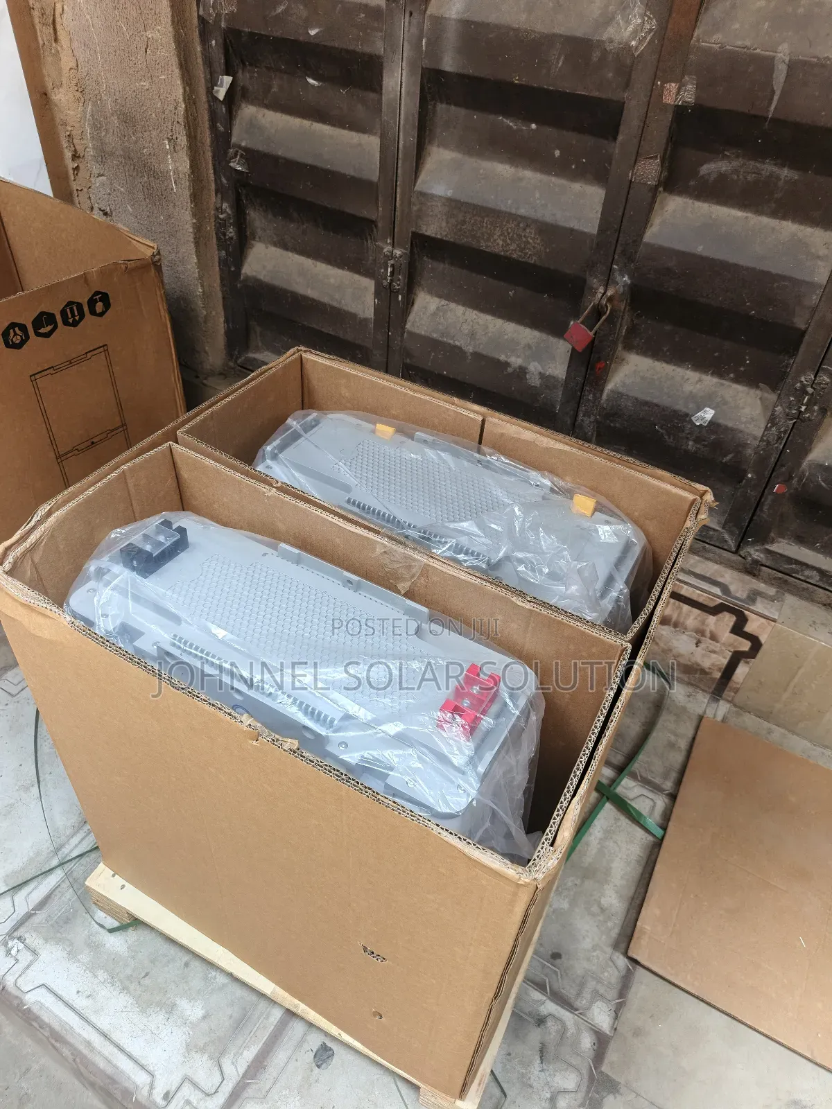 15kwh Blue Carbon Lithium Ion Battery 51.2v
