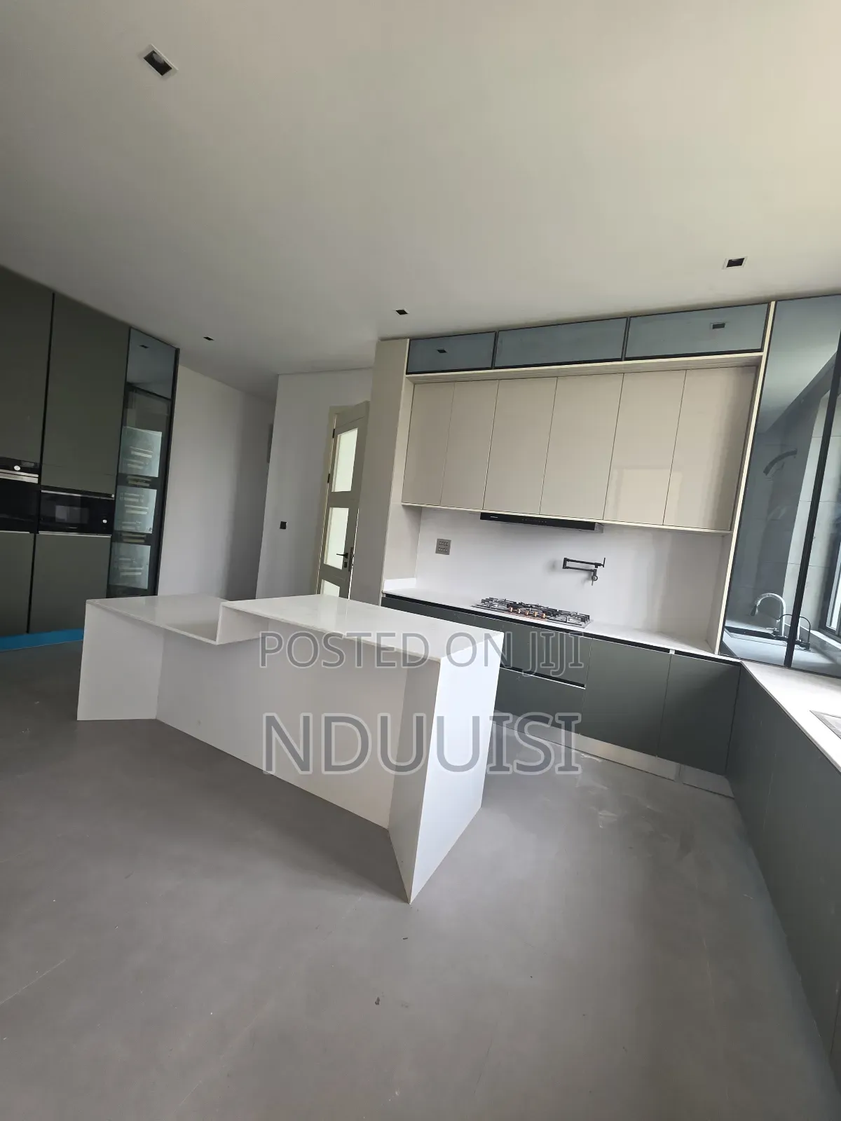 5bdrm Duplex in Cowrie Creek Estate, Lekki Phase 1 for sale