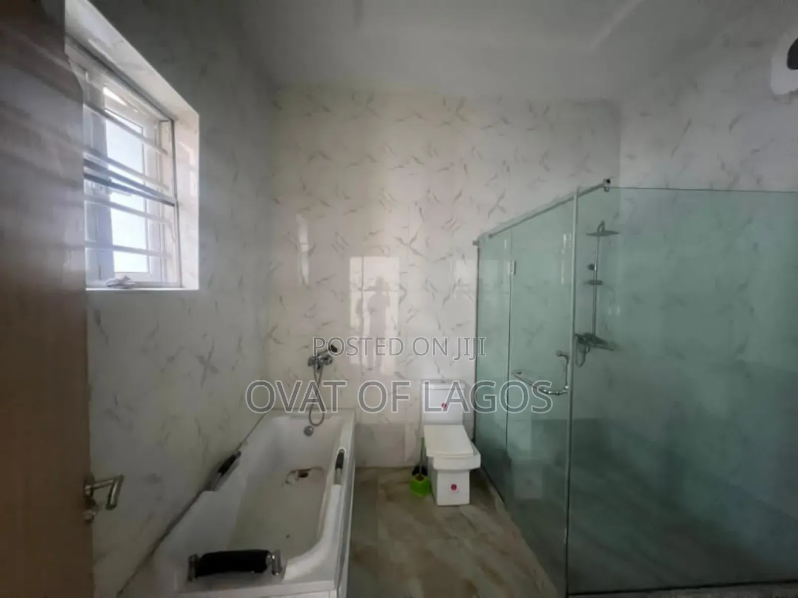 4bdrm Duplex in Ikota Villa for rent