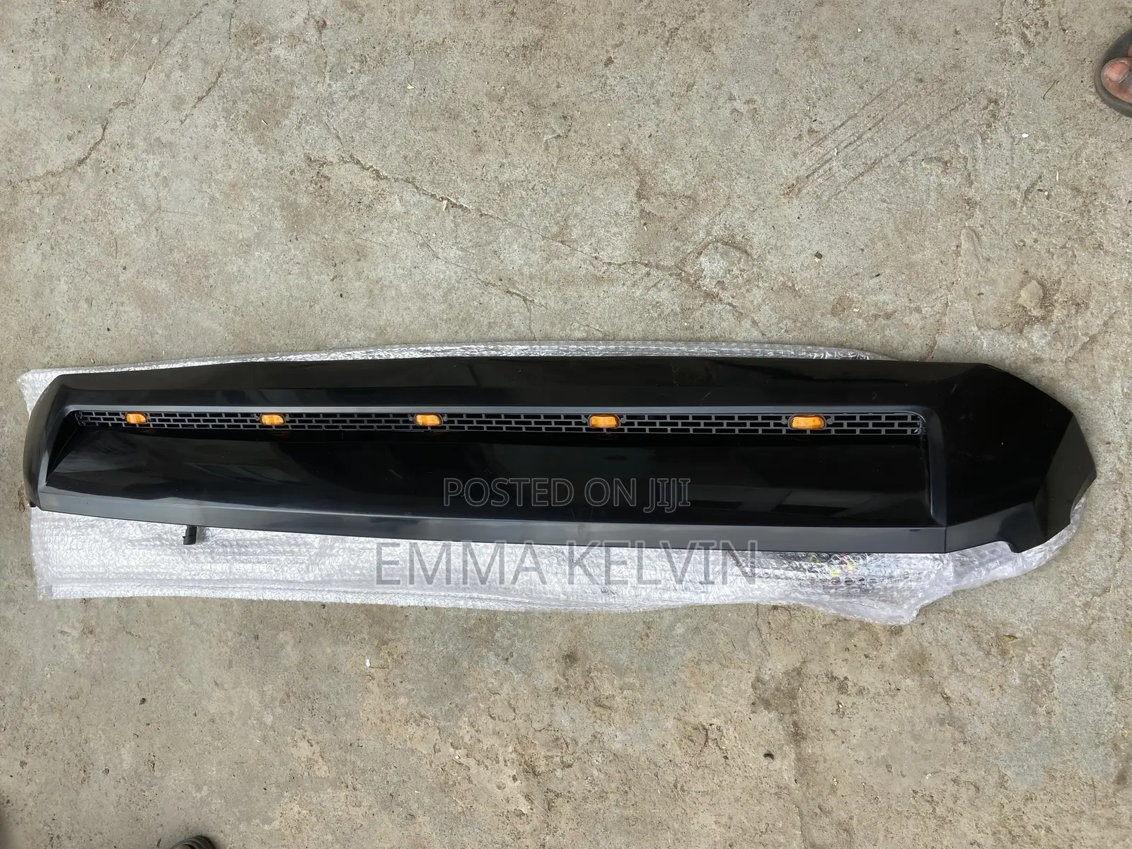 Black Bonnet Chrome With Light Tundra 2020 Model