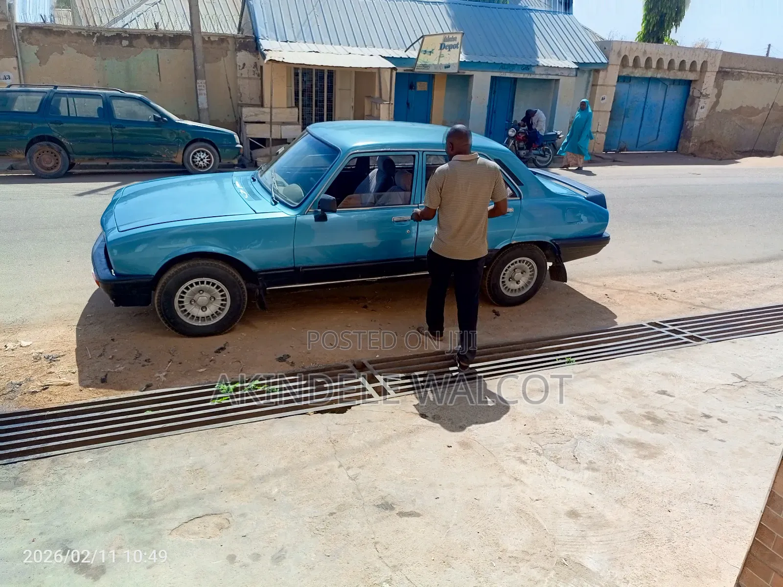 Peugeot 504 1990 Blue
