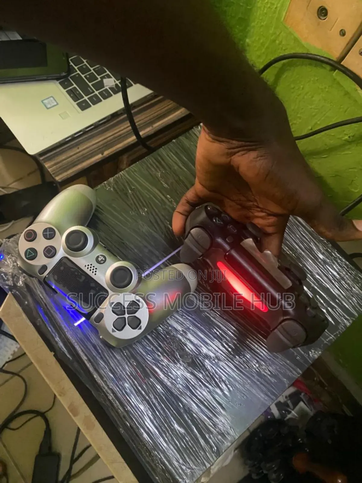 Super Clean Ps4 Console + 2 New Pads Full Accesories 8 Top Games