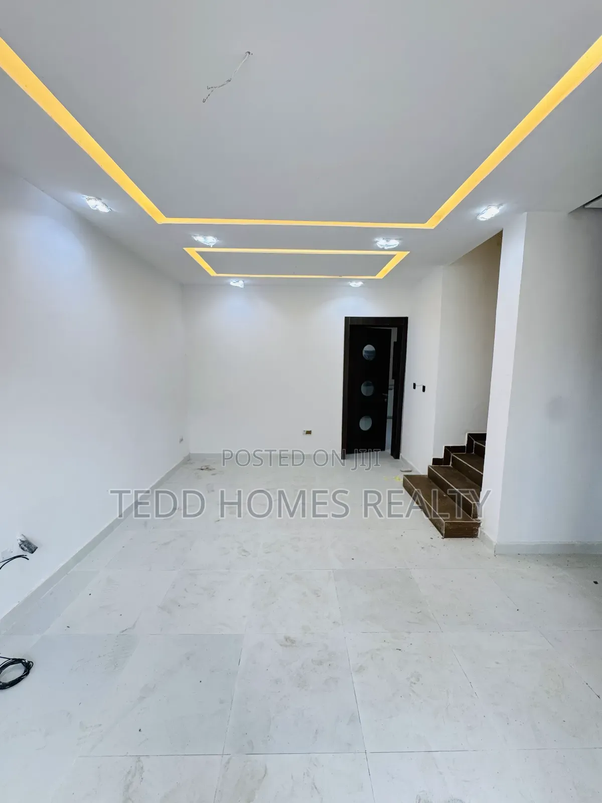 4bdrm Duplex in Off Freedom Way, Lekki Phase 1 for rent