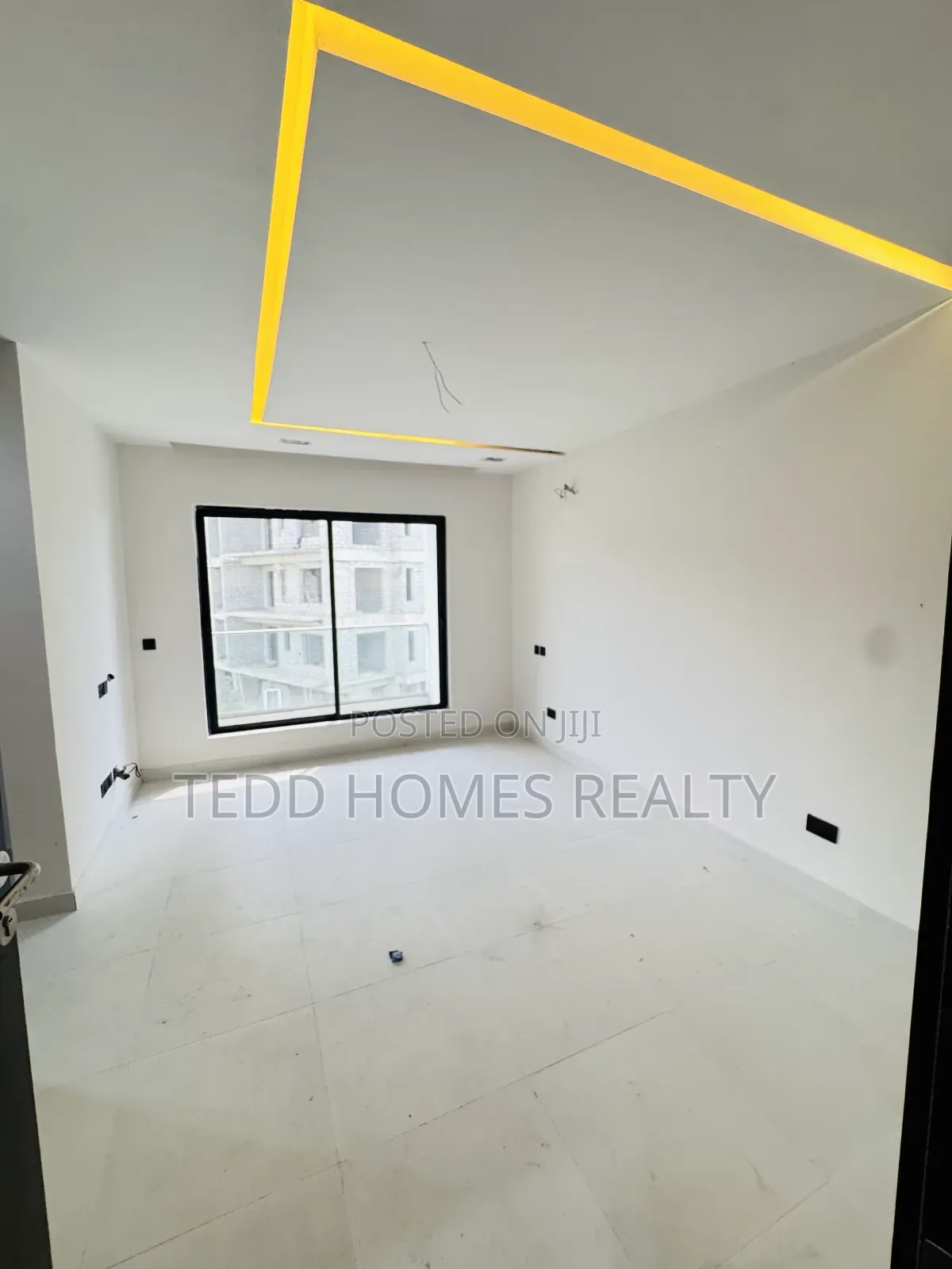 4bdrm Duplex in Off Freedom Way, Lekki Phase 1 for rent