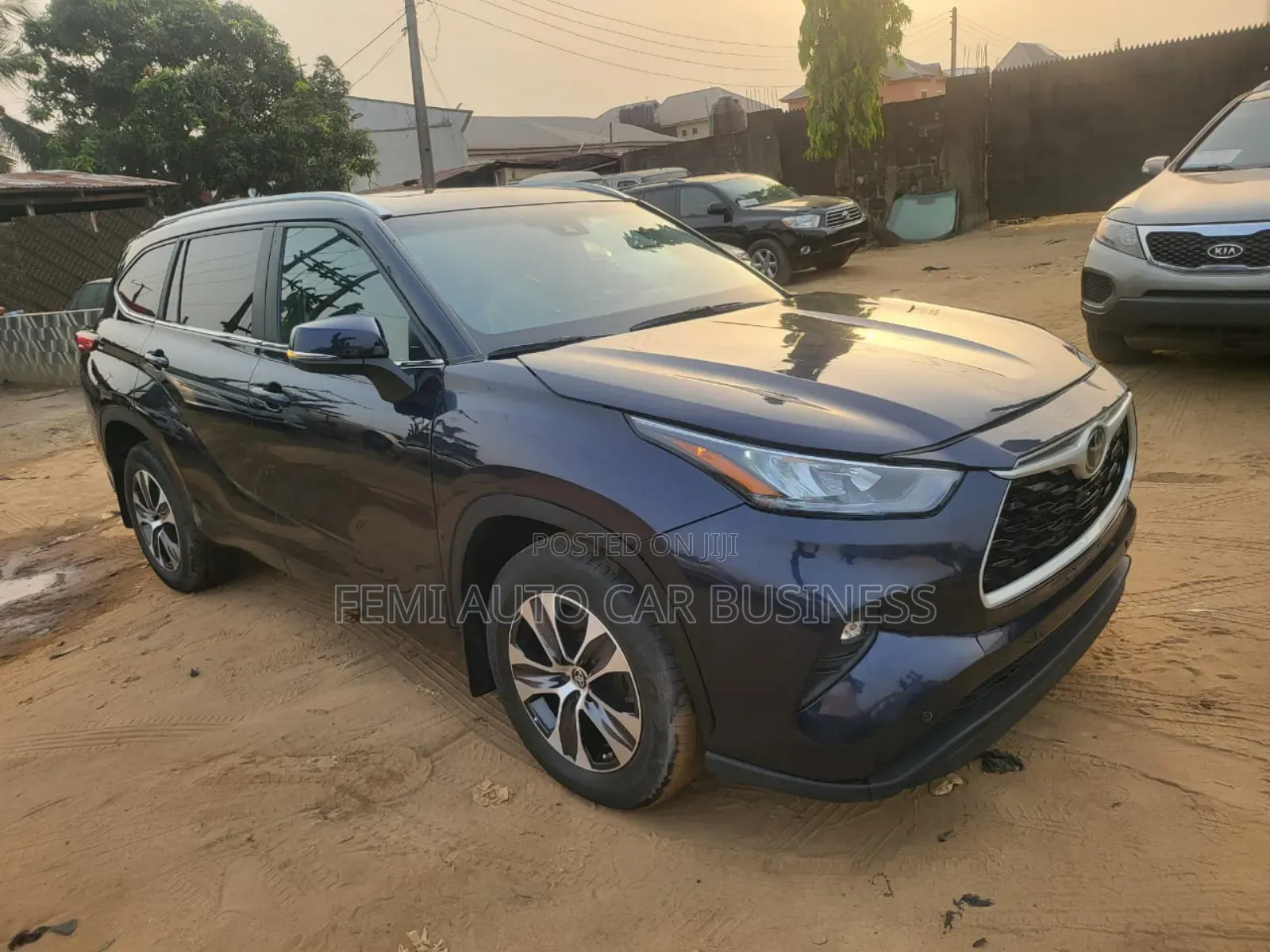 Toyota Highlander 2023 Blue