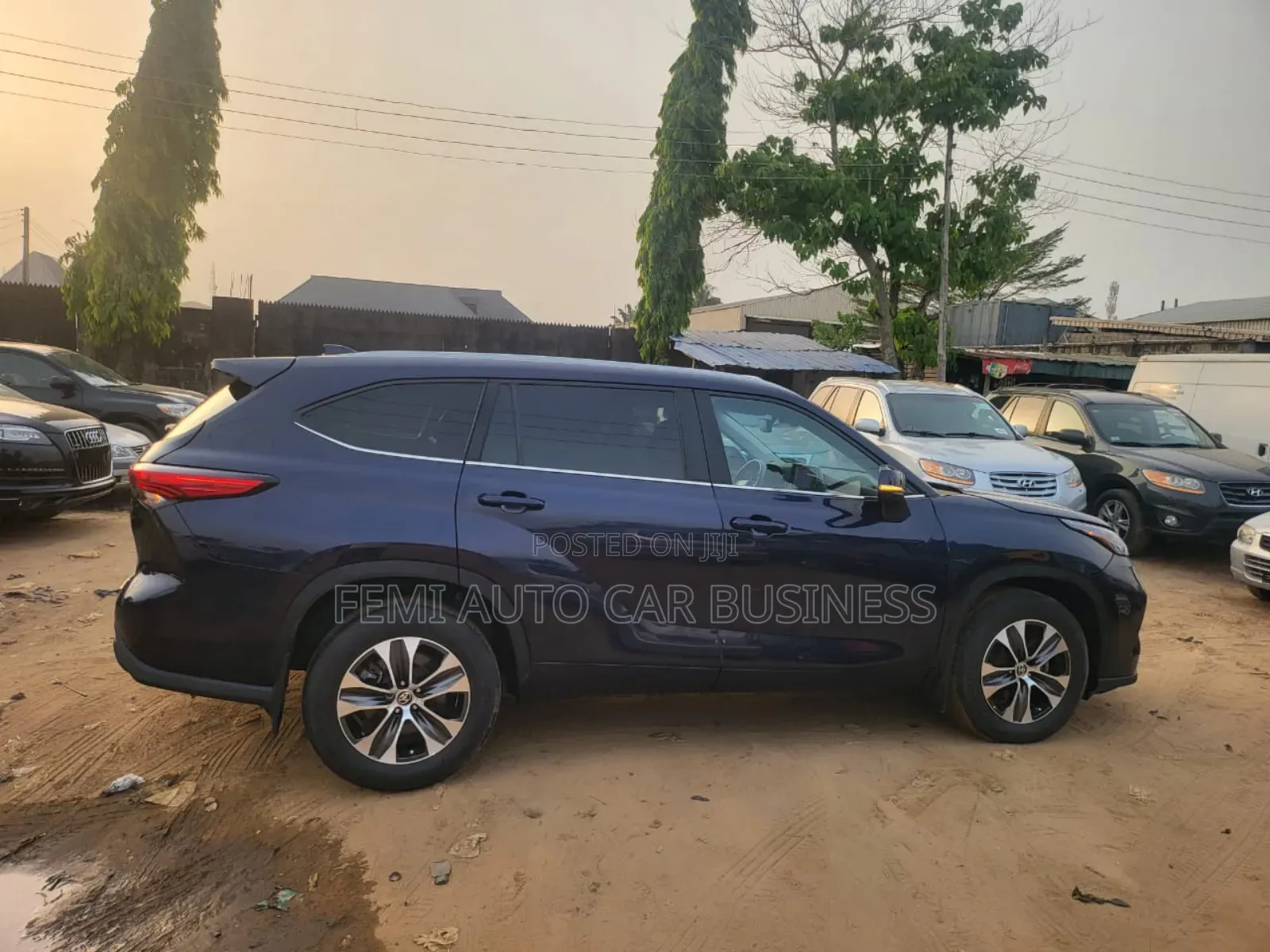 Toyota Highlander 2023 Blue