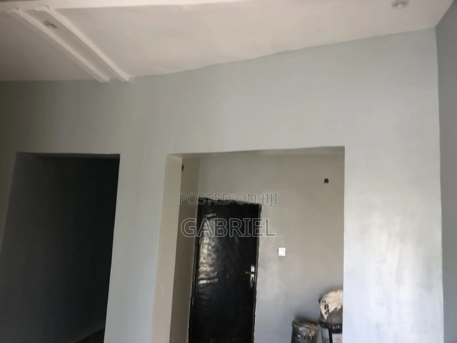 3bdrm Bungalow in Scc Road, Ushafa for sale