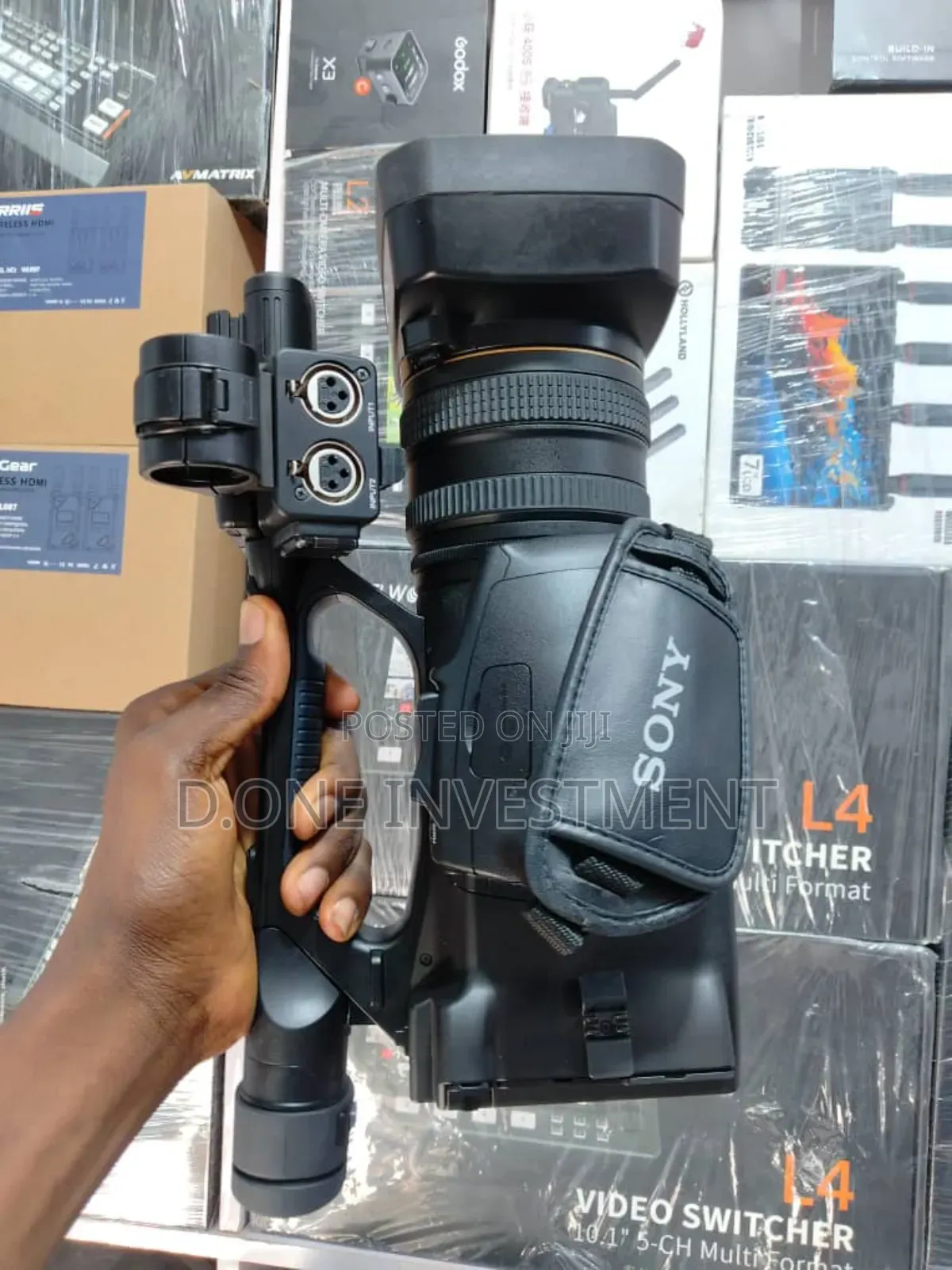 Sony Z5 Video Camera With Memory Card Adapter
