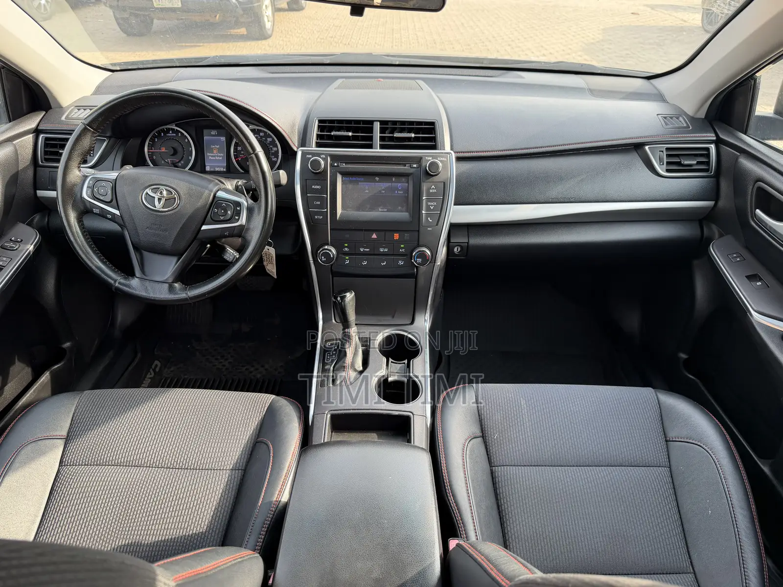 Toyota Camry SE 4dr Sedan (2.5L 4cyl 6A) 2016 Gray