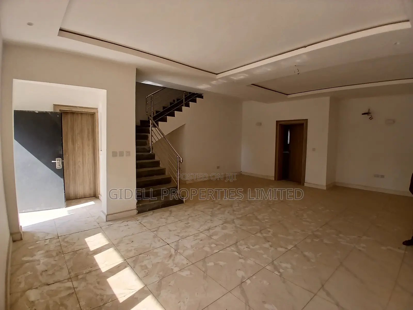 4bdrm Duplex in Life Camp for rent