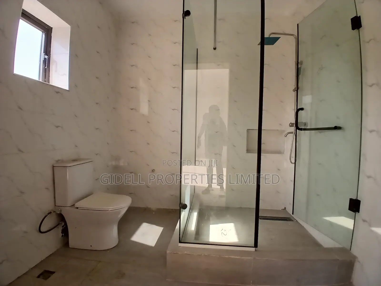 4bdrm Duplex in Life Camp for rent