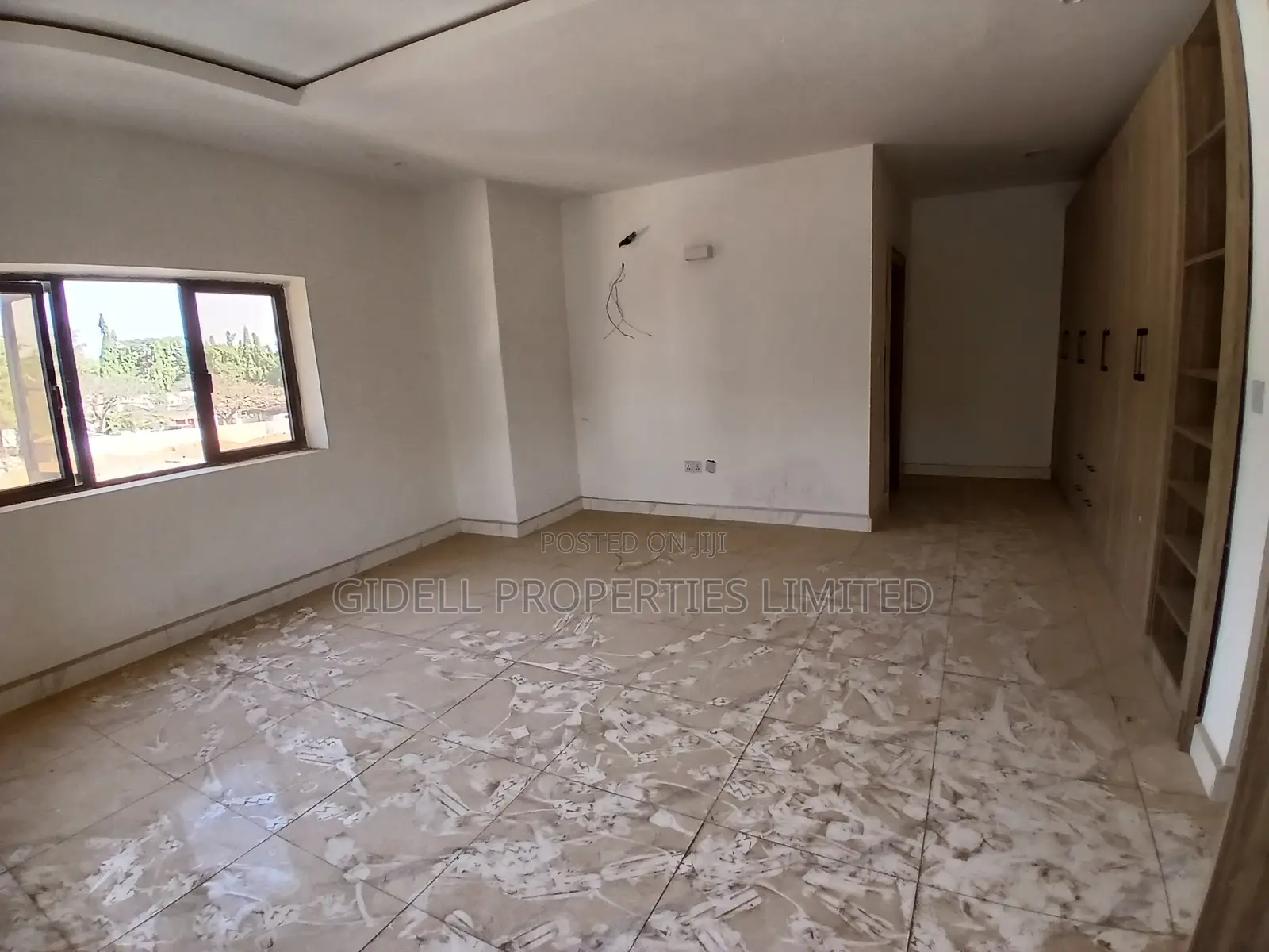 4bdrm Duplex in Life Camp for rent